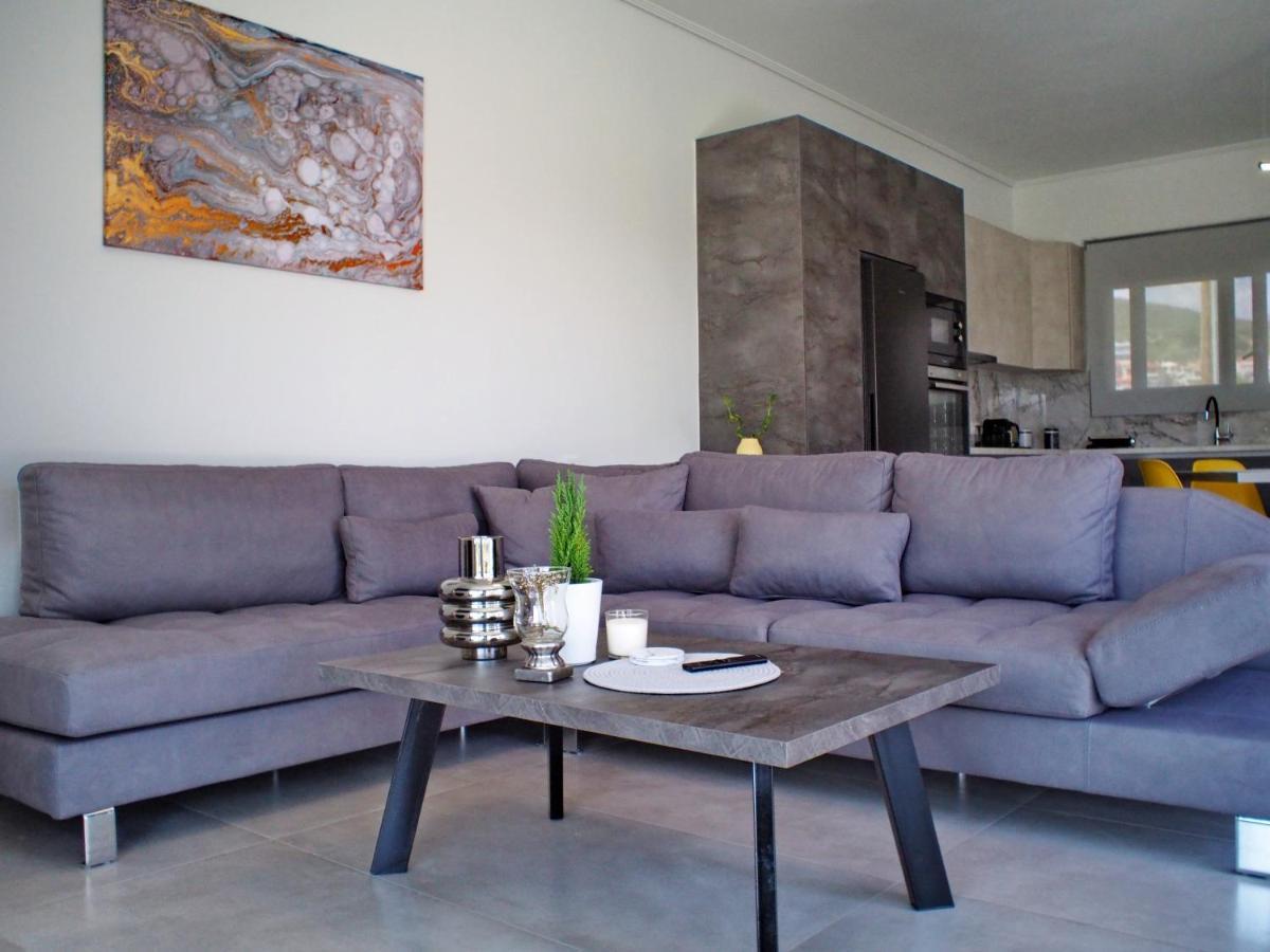 Nostos Luxury Villas With Private Pool In 나프팍토스 외부 사진